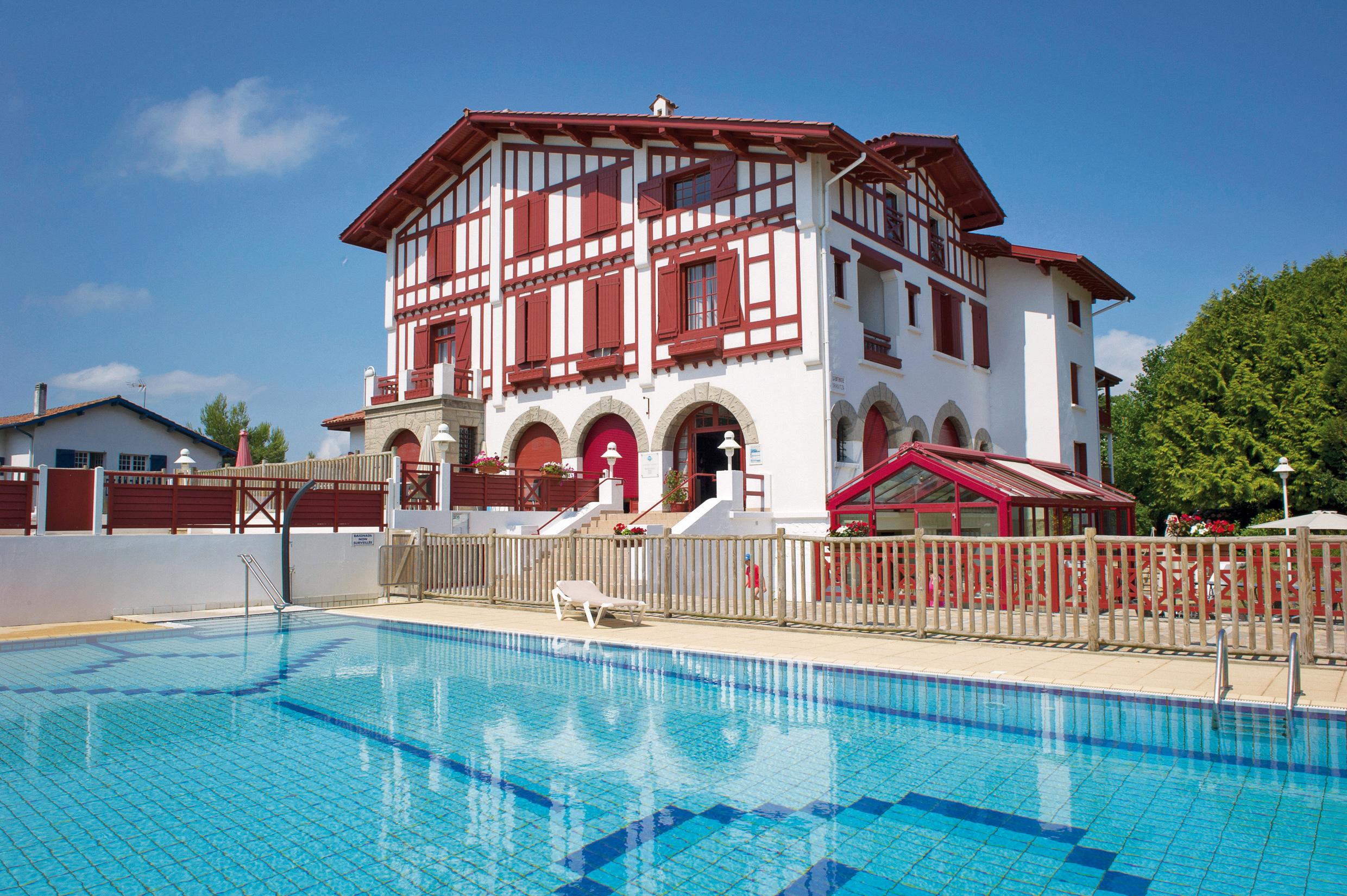 Hotel & Residence Vacances Bleues Orhoitza Hendaye Bagian luar foto