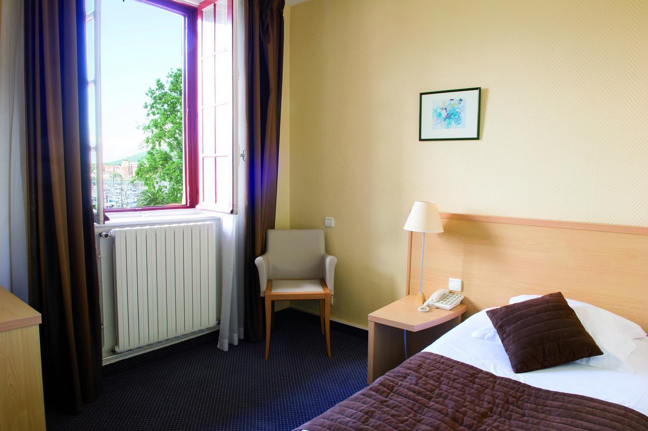 Hotel & Residence Vacances Bleues Orhoitza Hendaye Bagian luar foto