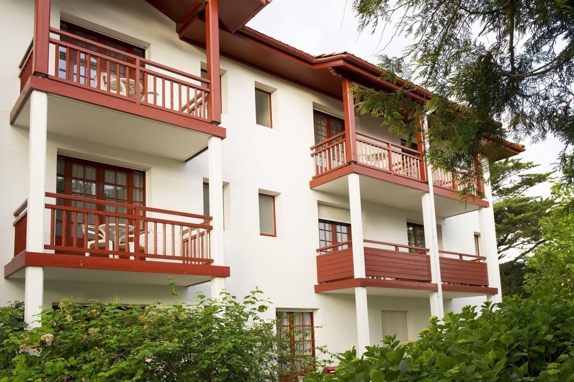 Hotel & Residence Vacances Bleues Orhoitza Hendaye Bagian luar foto