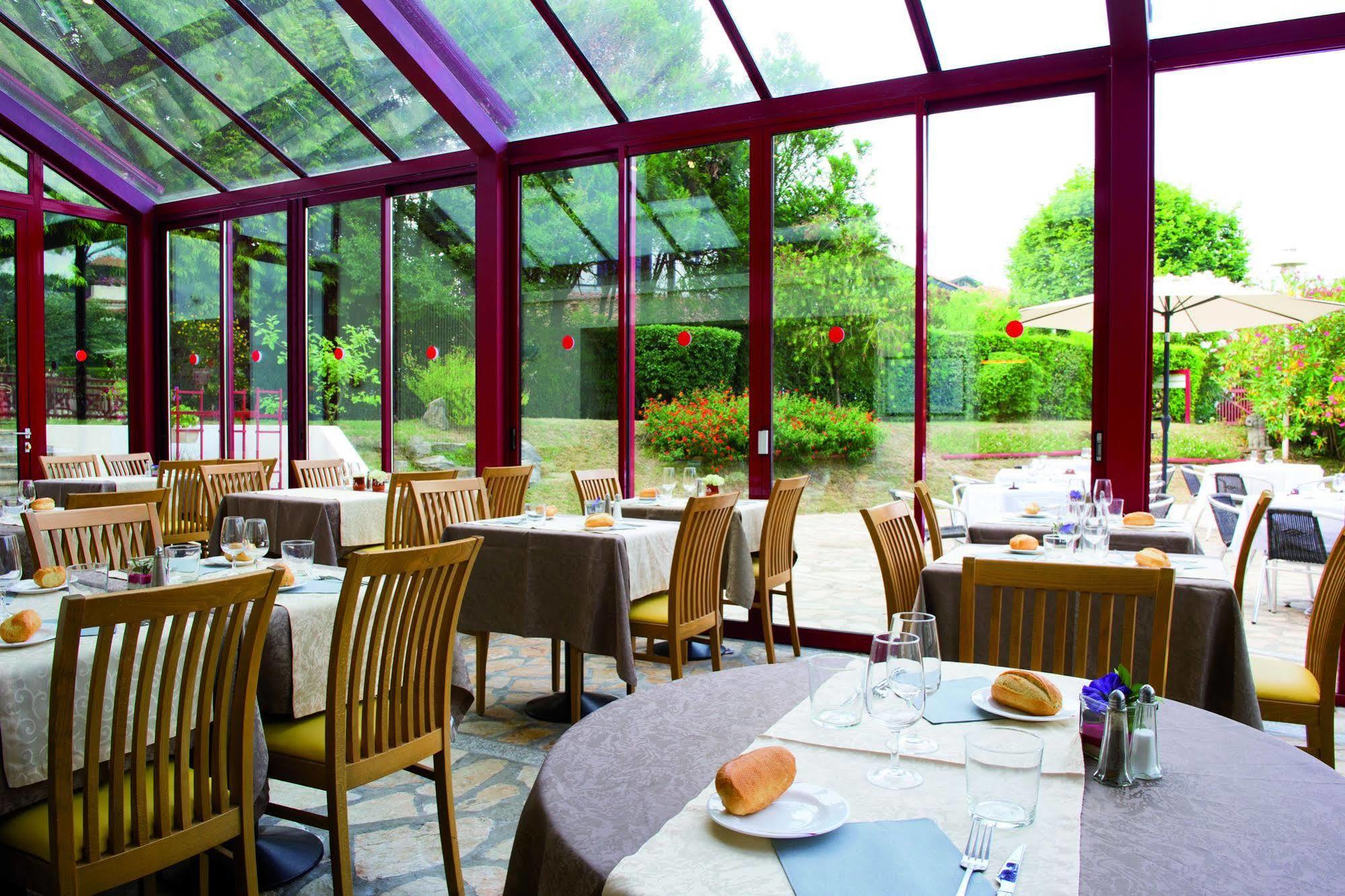 Hotel & Residence Vacances Bleues Orhoitza Hendaye Bagian luar foto